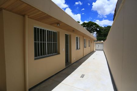 Casa para alugar com 64m², 2 quartos e 5 vagasGaragem