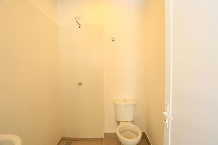 Casa para alugar com 64m², 2 quartos e 5 vagasBanheiro de serviço