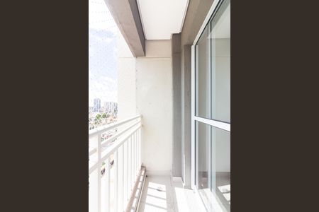 Sacada de apartamento para alugar com 2 quartos, 48m² em Jaguaribe, Osasco