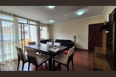 Apartamento para alugar com 3 quartos, 104m² em Sagrada Família, Belo Horizonte