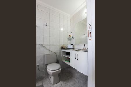 Apartamento à venda com 100m², 3 quartos e 2 vagas Apartamento à venda com 100m², 3 quartos e 2 vagasBanheiro da Suíte