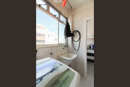 Apartamento à venda com 100m², 3 quartos e 2 vagas Apartamento à venda com 100m², 3 quartos e 2 vagasÁrea de Serviço