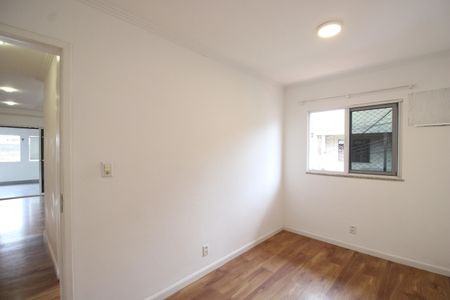 Quarto 2 de casa de condomínio para alugar com 3 quartos, 120m² em Recreio dos Bandeirantes, Rio de Janeiro