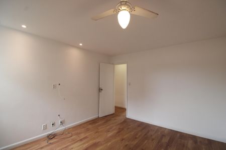 Casa de condomínio para alugar com 120m², 3 quartos e sem vagaSuíte