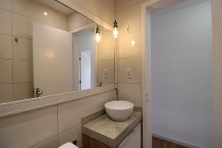 Casa de condomínio para alugar com 120m², 3 quartos e sem vagaBanheiro social