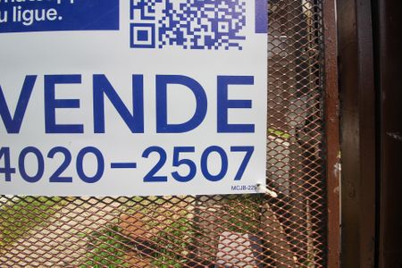 Casa à venda com 98m², 2 quartos e 2 vagasPlaca