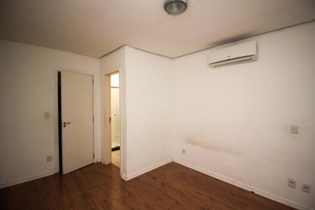 Casa à venda com 98m², 2 quartos e 2 vagasSuíte 2