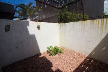 Casa à venda com 98m², 2 quartos e 2 vagasQuintal