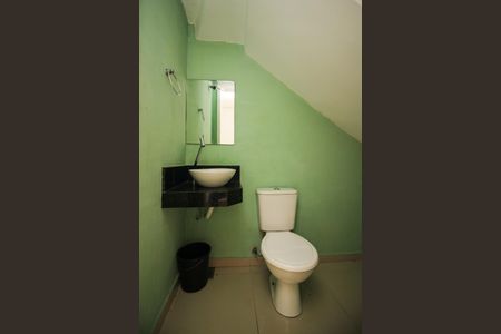 Casa à venda com 98m², 2 quartos e 2 vagasLavabo