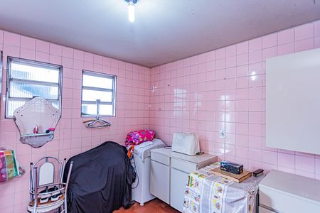 Casa à venda com 176m², 3 quartos e 3 vagasÁrea de serviço - edícula