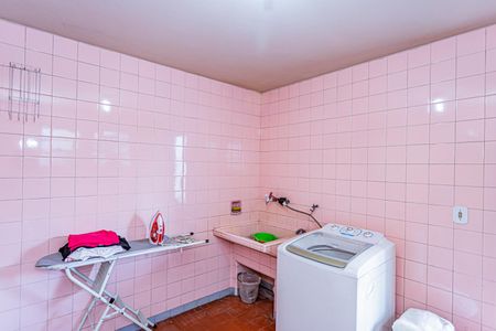 Casa à venda com 176m², 3 quartos e 3 vagasÁrea de serviço - edícula