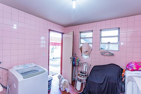 Casa à venda com 176m², 3 quartos e 3 vagasÁrea de serviço - edícula