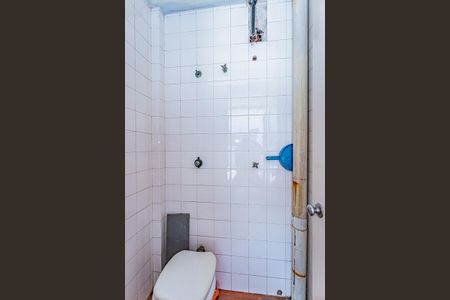 Casa à venda com 176m², 3 quartos e 3 vagasBanheiro de serviço - edícula