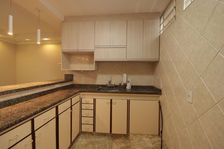 Casa para alugar com 300m², 3 quartos e 2 vagasCozinha