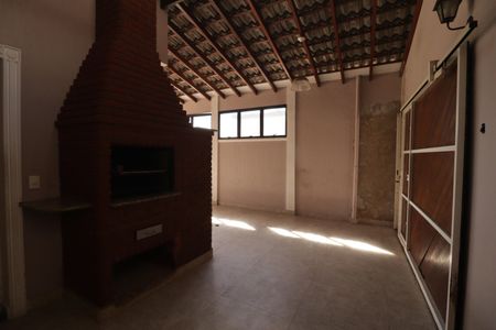 Casa para alugar com 300m², 3 quartos e 2 vagasÁrea gourmet