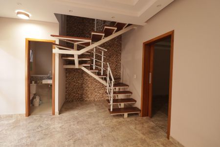 Sala de casa para alugar com 3 quartos, 300m² em Vila Ana, Jundiaí