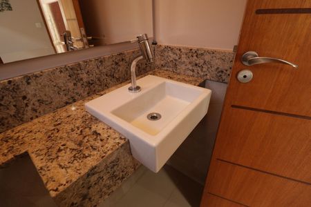 Casa para alugar com 300m², 3 quartos e 2 vagasLavabo