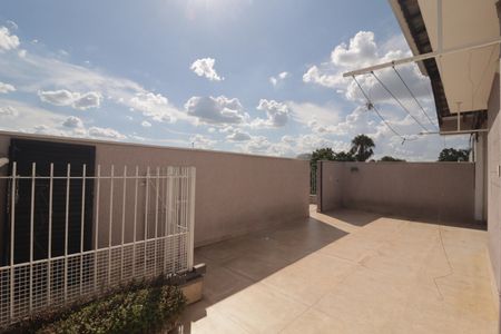 Casa para alugar com 300m², 3 quartos e 2 vagasQuintal