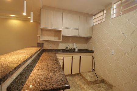 Casa para alugar com 300m², 3 quartos e 2 vagasCozinha
