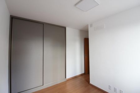 Apartamento para alugar com 131m², 2 quartos e 2 vagasSuíte
