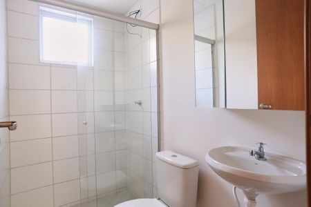 Apartamento à venda com 55m², 2 quartos e 1 vaga Apartamento à venda com 55m², 2 quartos e 1 vagaBanheiro