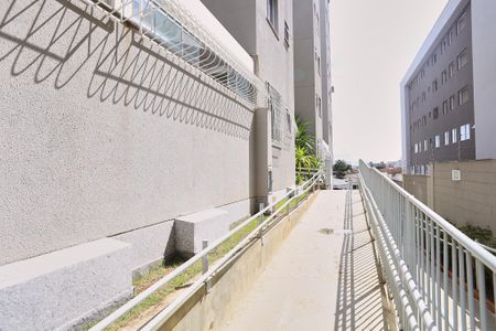 Apartamento à venda com 55m², 2 quartos e 1 vaga Apartamento à venda com 55m², 2 quartos e 1 vagaEntrada