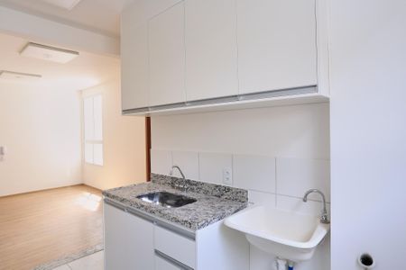 Apartamento à venda com 55m², 2 quartos e 1 vaga Apartamento à venda com 55m², 2 quartos e 1 vagaCozinha e Área de Serviço