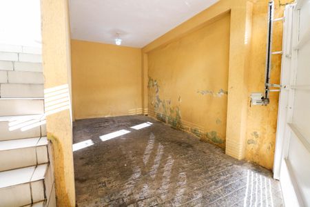 Garagem de casa para alugar com 2 quartos, 118m² em Jardim Monte Azul, São Paulo