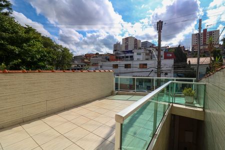 Varanda de casa para alugar com 2 quartos, 118m² em Jardim Monte Azul, São Paulo