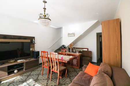 Sala de casa para alugar com 2 quartos, 118m² em Jardim Monte Azul, São Paulo