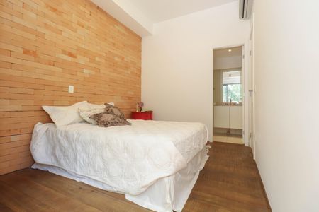 Apartamento à venda com 82m², 2 quartos e 1 vagaSuíte