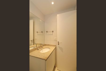 Apartamento à venda com 82m², 2 quartos e 1 vagaBanheiro da Suíte