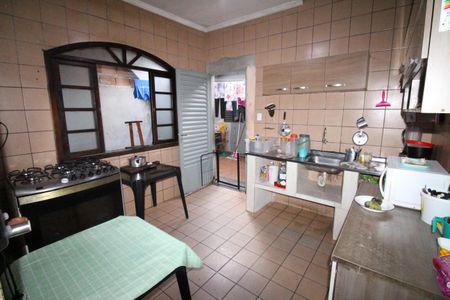 Casa para alugar com 150m², 3 quartos e 2 vagasCozinha