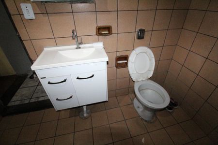 Casa para alugar com 150m², 3 quartos e 2 vagasBanheiro