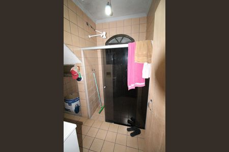 Casa para alugar com 150m², 3 quartos e 2 vagasBanheiro