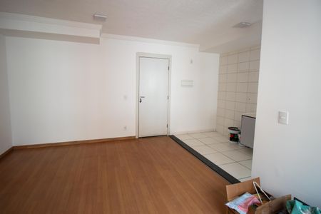 Sala de apartamento para alugar com 2 quartos, 48m² em Bonsucesso, Rio de Janeiro