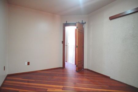 Casa à venda com 288m², 3 quartos e 2 vagasQuarto 2