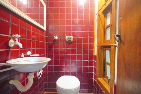 Casa à venda com 288m², 3 quartos e 2 vagasLavabo