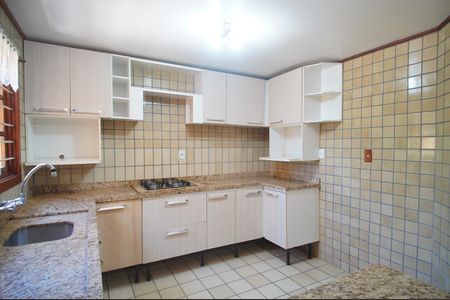 Casa à venda com 288m², 3 quartos e 2 vagasCozinha