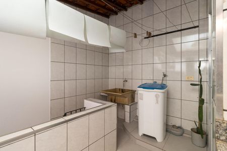Casa para alugar com 250m², 3 quartos e 1 vagaÁrea de Serviço