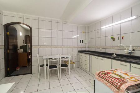 Casa para alugar com 250m², 3 quartos e 1 vagaCozinha