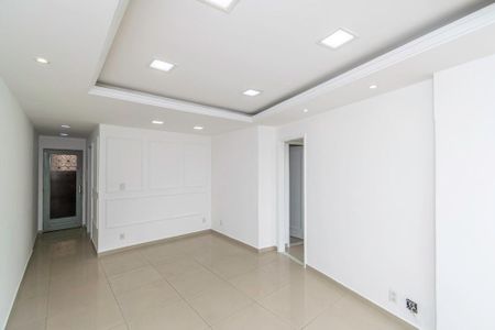 Apartamento à venda com 65m², 2 quartos e 1 vaga Apartamento à venda com 65m², 2 quartos e 1 vagaSala