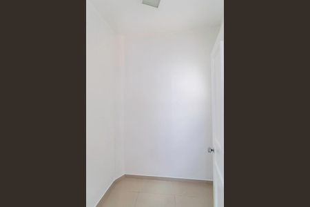Apartamento à venda com 65m², 2 quartos e 1 vaga Apartamento à venda com 65m², 2 quartos e 1 vagaQuarto de Serviço