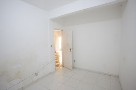 Casa para alugar com 60m², 2 quartos e 2 vagasQuarto 1