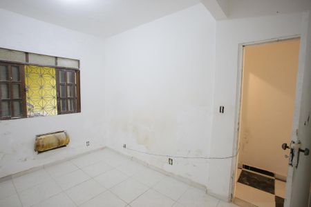 Casa para alugar com 60m², 2 quartos e 2 vagasQuarto 1