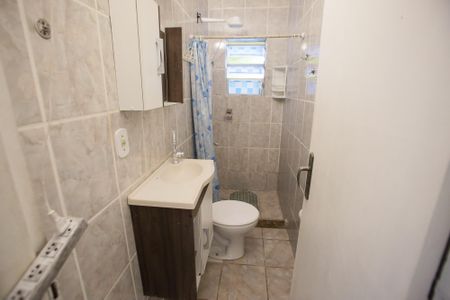 Casa para alugar com 60m², 2 quartos e 2 vagasBanheiro