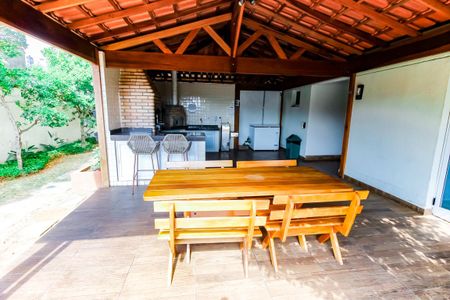 Apartamento para alugar com 50m², 2 quartos e 1 vagaÁrea comum - Churrasqueira