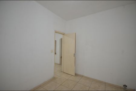 Quarto 1 de casa para alugar com 2 quartos, 70m² em Vila Valqueire, Rio de Janeiro