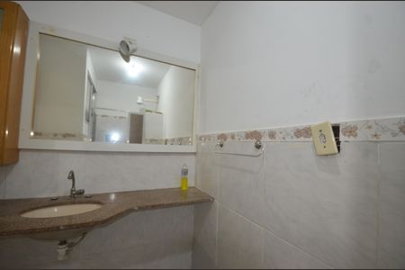 Casa para alugar com 70m², 2 quartos e sem vagaBanheiro