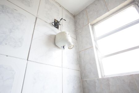 Casa para alugar com 40m², 1 quarto e 2 vagasBanheiro